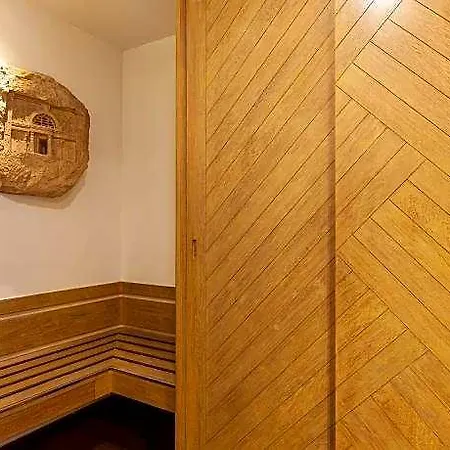 Le Sutra Hotel, Khar, Mumbai