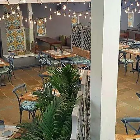 Le Sutra Hotel, Khar, Mumbai