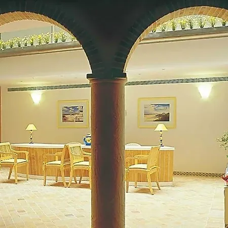 The Gordon House - Near Gateway Of India Hotel