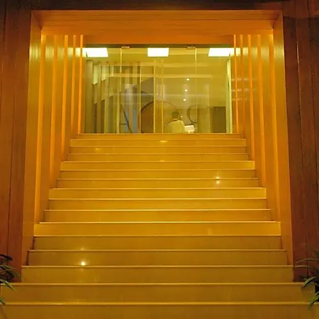 Hotel The Roa 3*