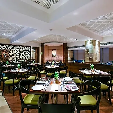 Hotel The International By Tunga 3*