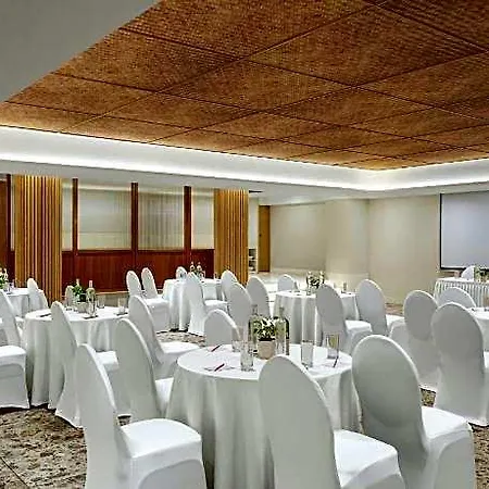 The Fern Residency Mumbai, The Acres Chembur, Series By Marriott Hotel 4*