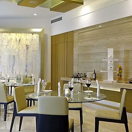 Meluha The Fern Mumbai, Powai, Series By Marriott Hotel 5*