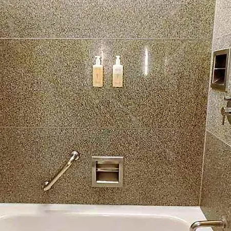 Marine Plaza 5* Mumbai