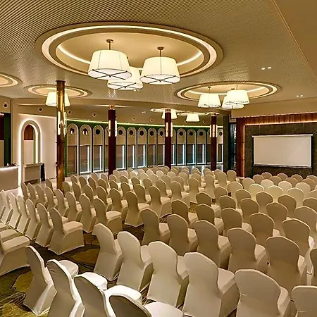 The Regale By Tunga Hotel
