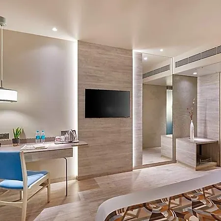 Hotel The Regale By Tunga