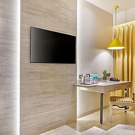 Hotel The Regale By Tunga 3*