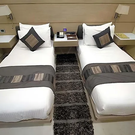 Residency Hotel 3*