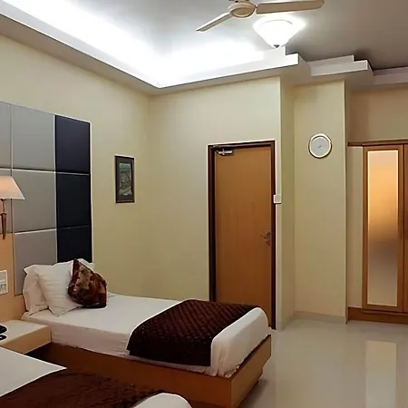 Residency Hotel 3*