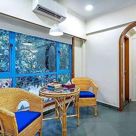 Hotel Kemps Corner 2*