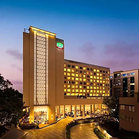 Hotel Courtyard By Marriott International Airport 5*