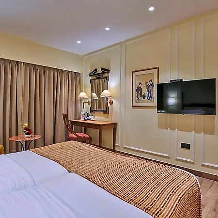 Hotel Residency Andheri 3*