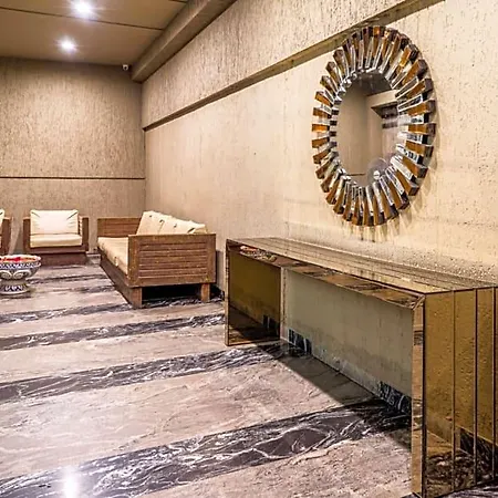 Hotel Hotel The Legend 3*