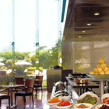 Hyatt Regency International Airport Hotel