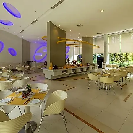 Kohinoor Elite Near Bkc Hotel