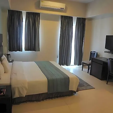 Chateau Windsor - Marine Drive Hotel