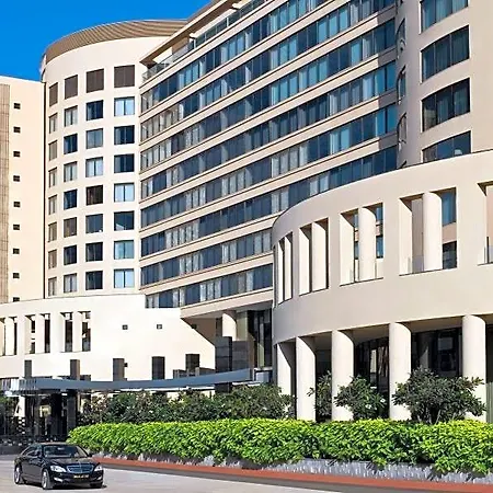 Trident Bandra Kurla 5*