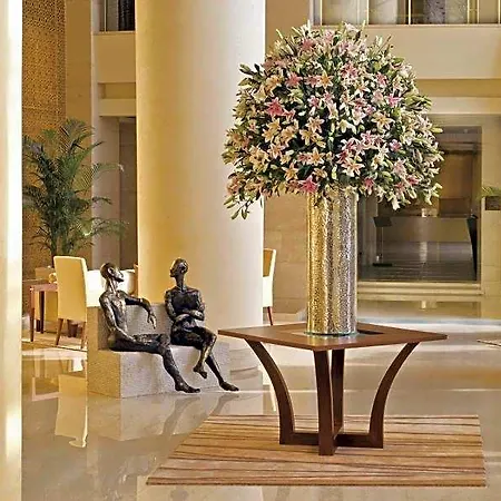 Hotel Trident Bandra Kurla Mumbai