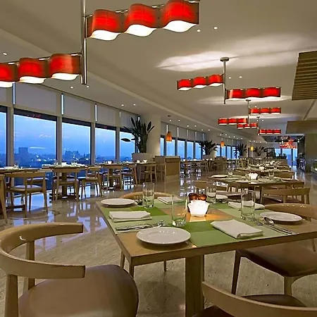 The Westin Garden