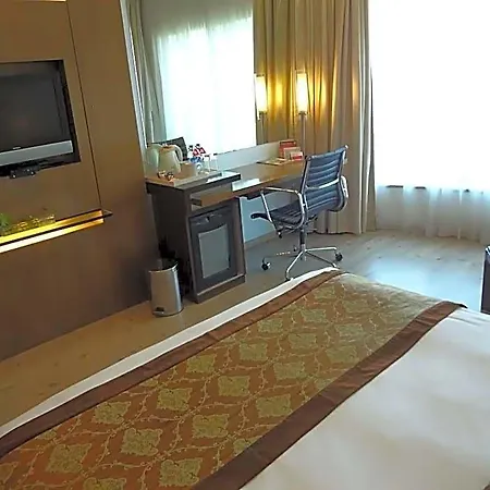 Ramada Powai & Convention Centre