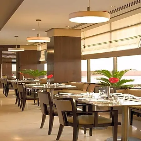 Hotel Taj Lands End
