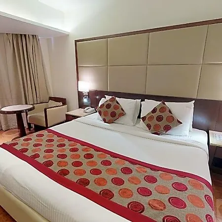 Hotel Ramee Guestline Juhu 4*