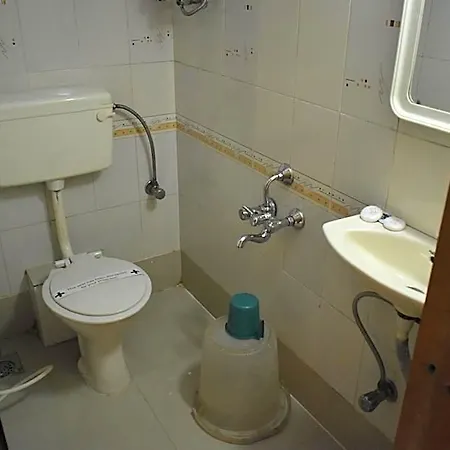 Hotel Arma Court - Near Us Embassy, Bkc 2*