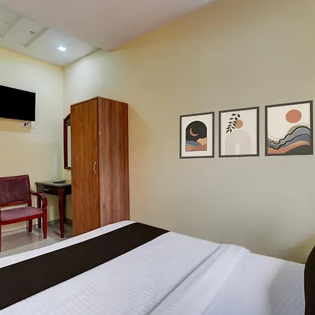 O Gold Coast Hotel Mumbai