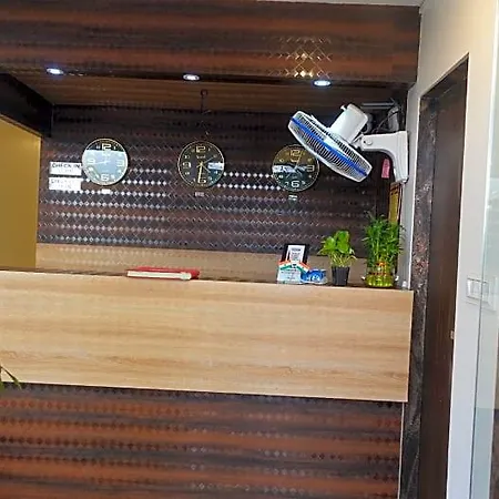 Windflower Regency - Near Kokilaben Hospital Hotel 3*