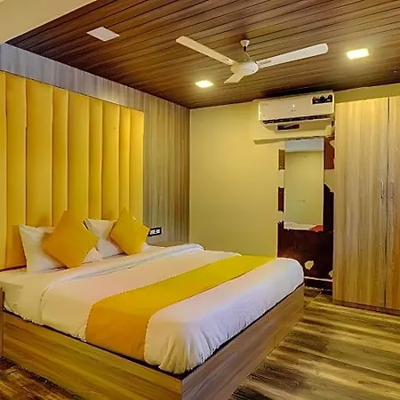 Priceless Hotel