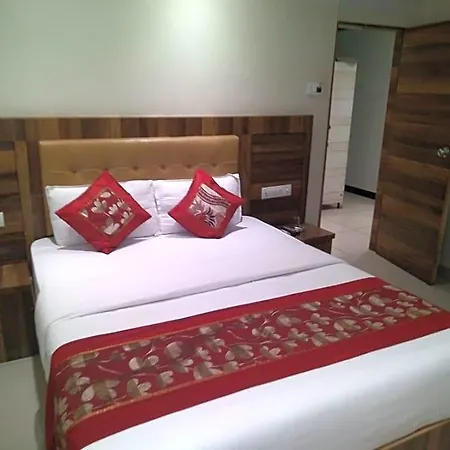 Rishi International - Grant Road Hotel Mumbai