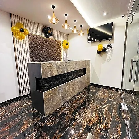 Classio Andheri - Near Dn Nagar Metro Station