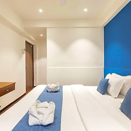 Q Deck - Parle Station And Near To Airport 3*