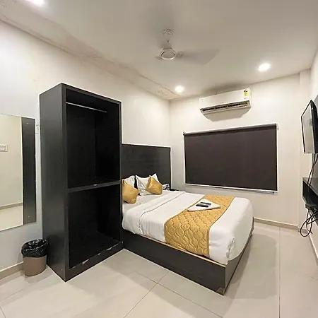 Hotel Windflower Regency - Near Kokilaben Hospital Mumbai