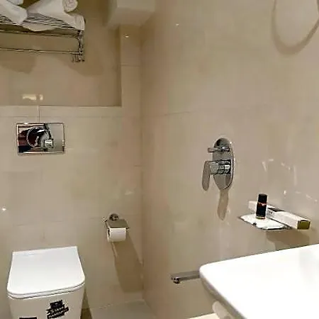 Alfa Executive Hotel Mumbai
