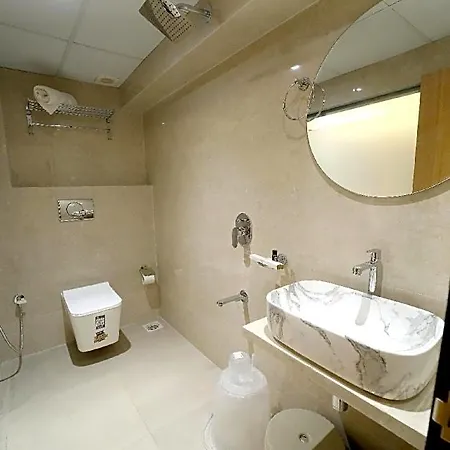 Alfa Executive Hotel 2*