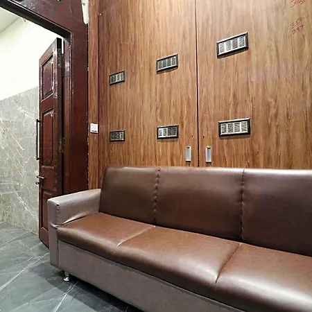 A K Hotel 3*