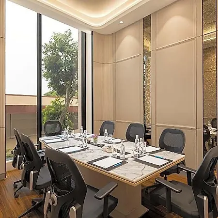 Fairfield By Marriott International Airport Mumbai