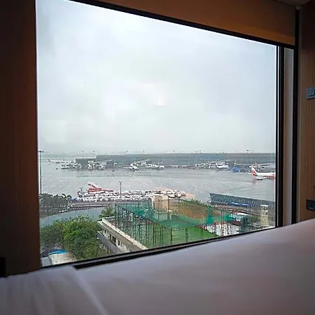 Fairfield By Marriott International Airport Hotel Mumbai