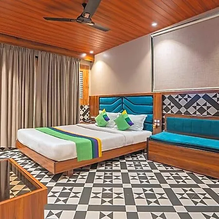 Treebo Andheri East Hotel 3*
