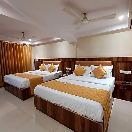 Rishi International - Grant Road 3*