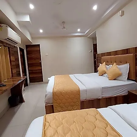 Rishi International - Grant Road 3*