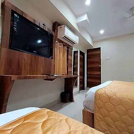 Rishi International - Grant Road 3*
