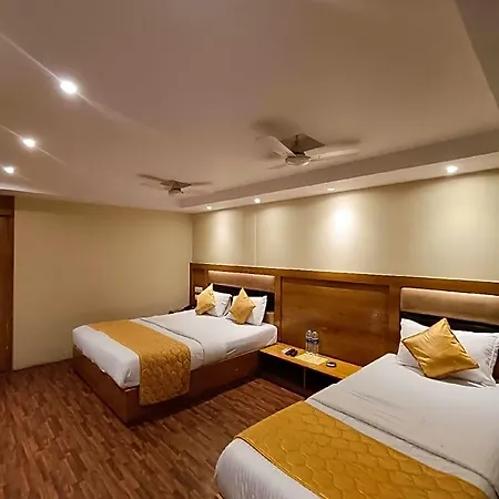 Rishi International - Grant Road Hotel