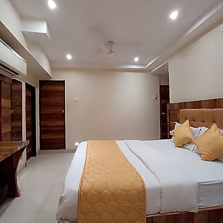 Rishi International - Grant Road Mumbai