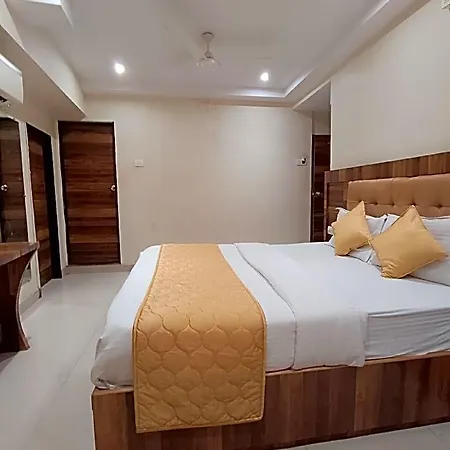 Rishi International - Grant Road Hotel Mumbai