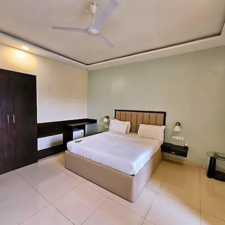 Country By Turtle & - Airport 3* Mumbai