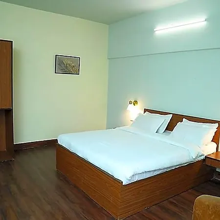 Hotel Country By Turtle & - Airport 3*