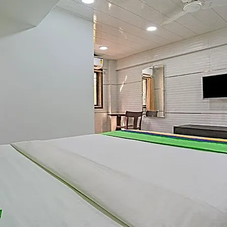 Hotel Treebo Atithi Malad 3*