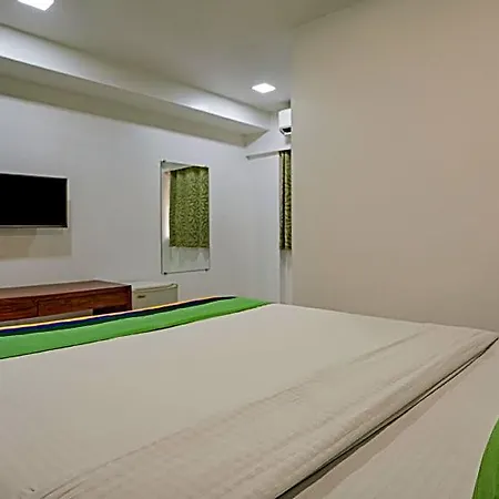 Hotel Treebo Atithi Malad